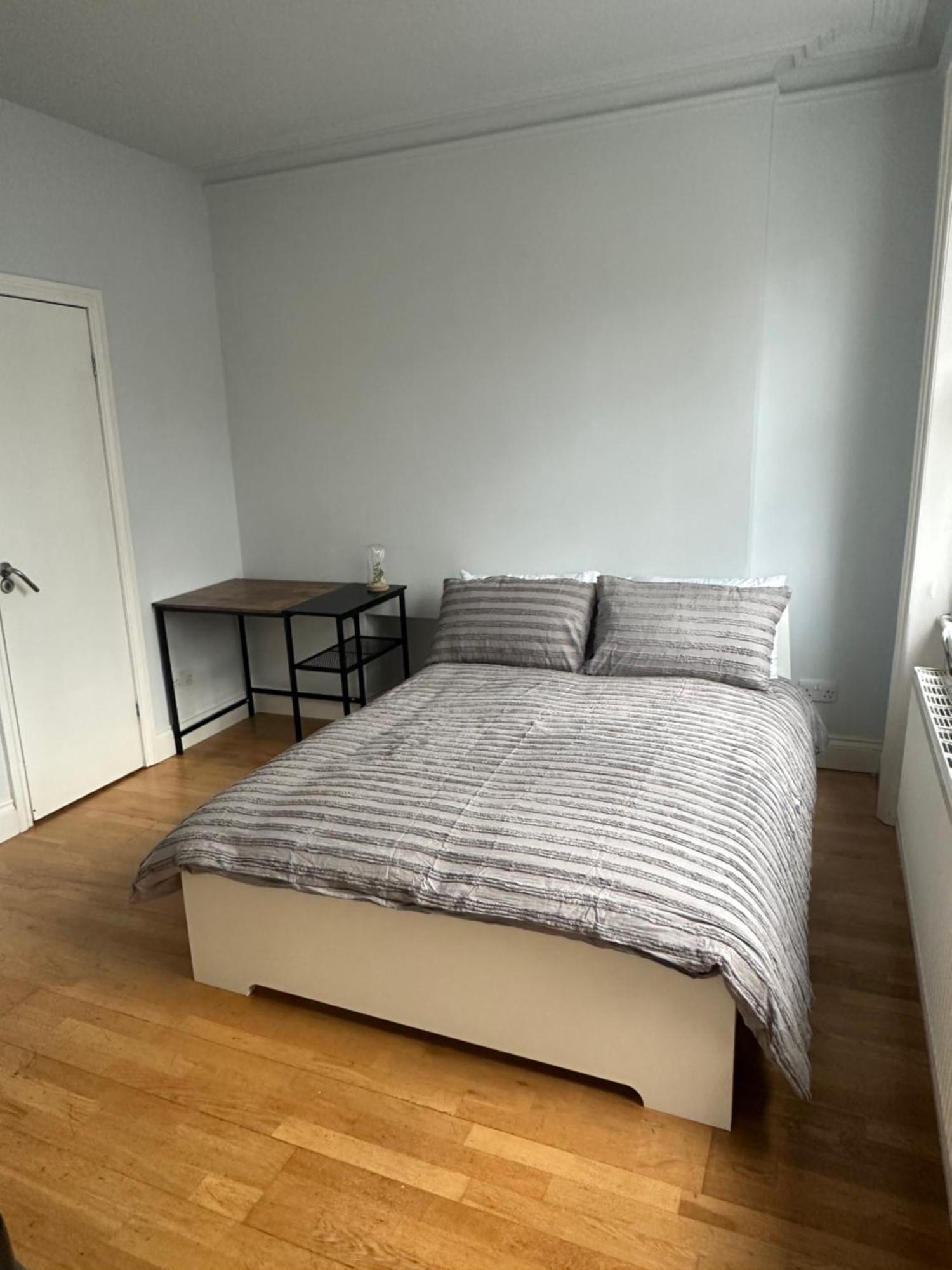 Zone 2 Apartment *
